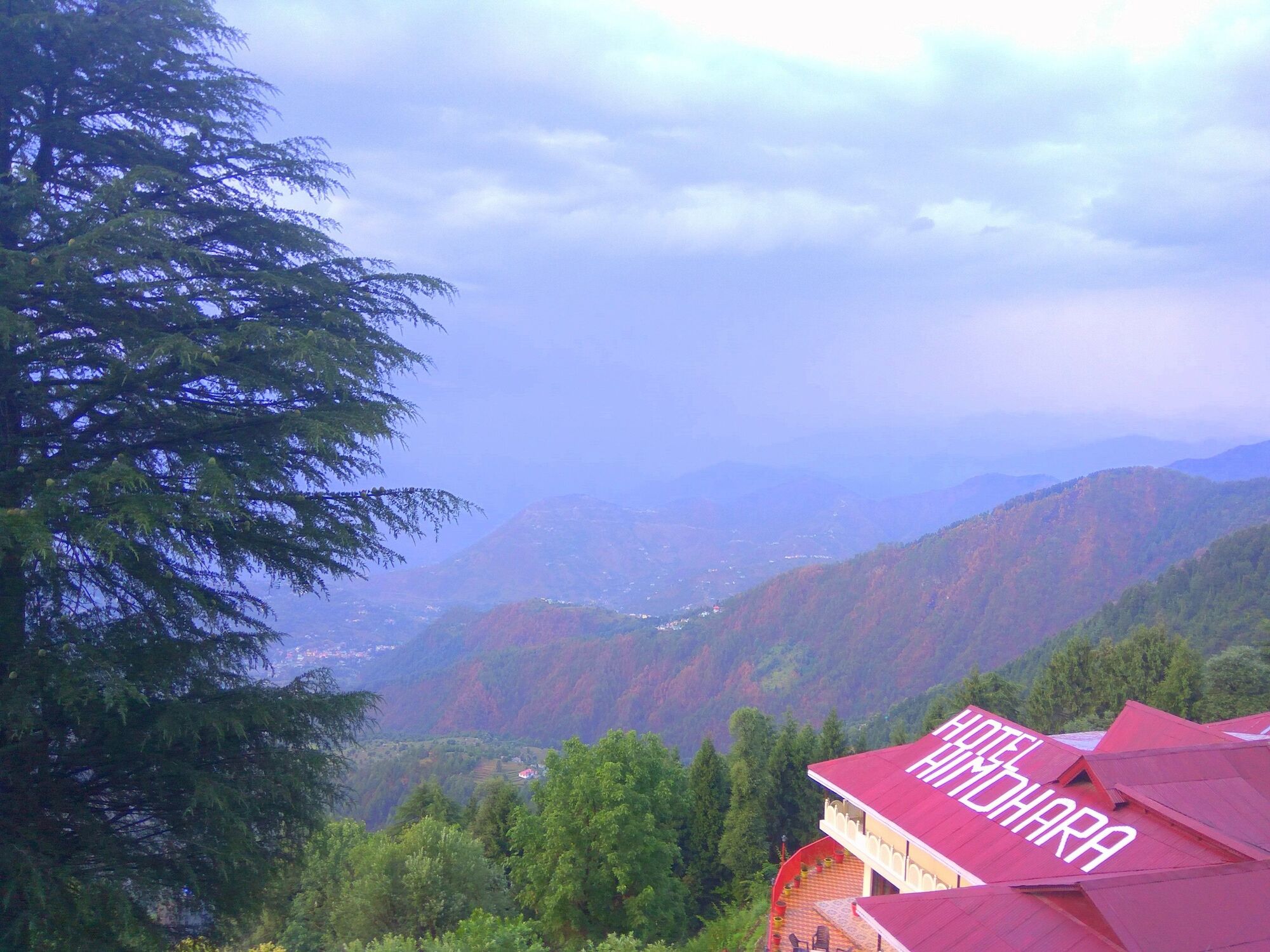 Hotel Himdhara, Далхаузи Экстерьер фото